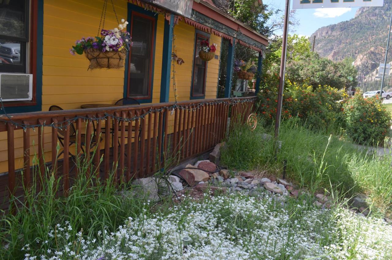 The Ouray Main Street Inn Room photo