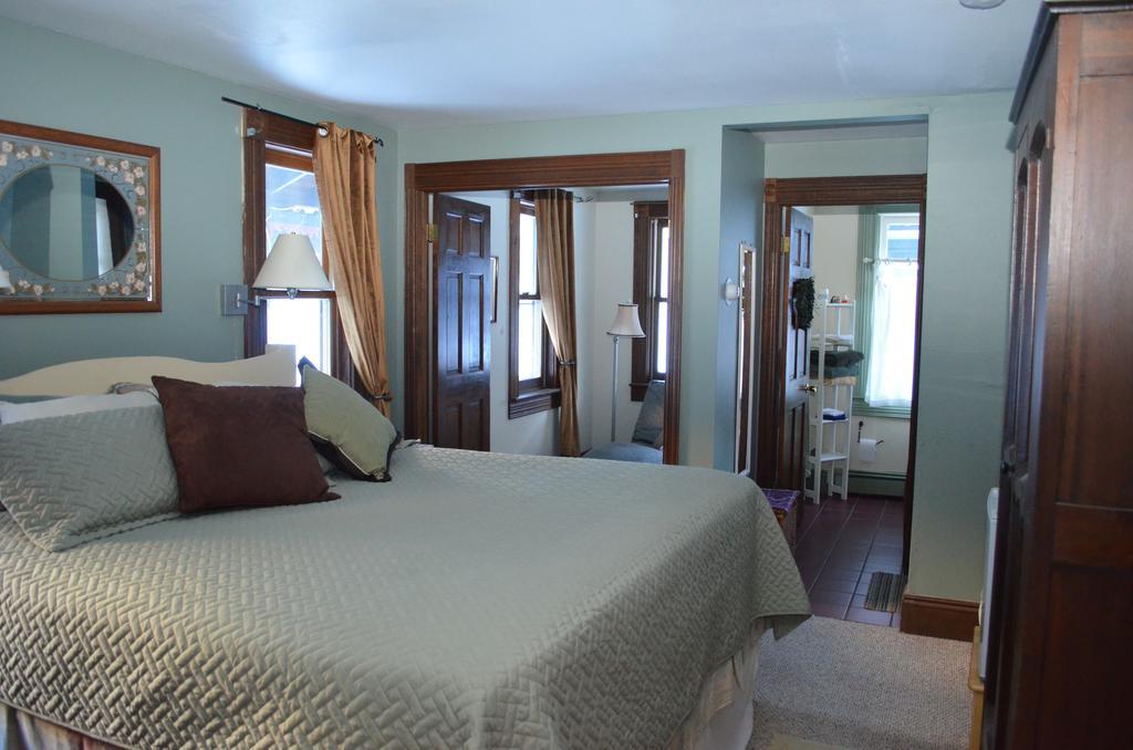 The Ouray Main Street Inn Room photo
